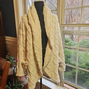 Natural Reflections Cream Colored Cozy Open Cardigan Style Robe Small
